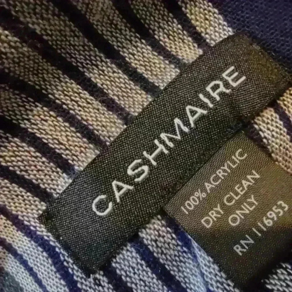'Cashmaire' scarf 💙 made of acrylic - Picture 3 of 4
